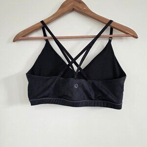 AR-33 Black Strappy Sports Bra – Criss Cross Back | Medium